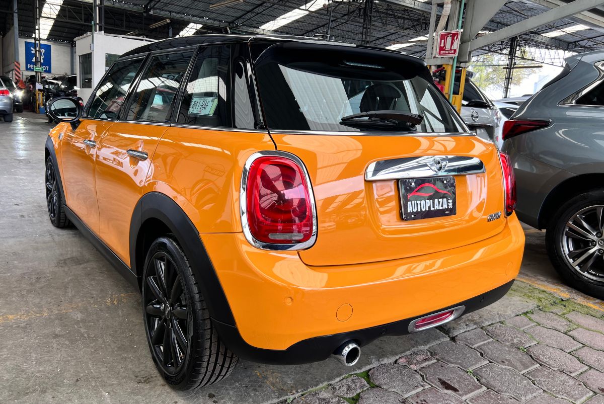 Mini Cooper Pepper 5 Puertas At 2017
